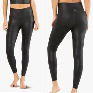 Beyond Yoga Viper Black Snake Skin High-Rise Leggings small
